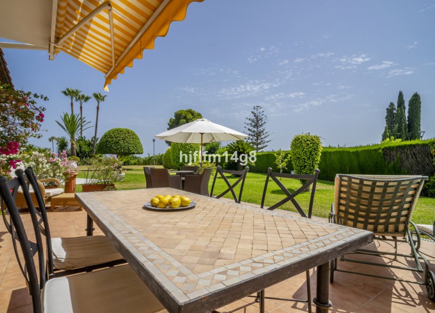 Resale - House - Townhouse - Marbella - Nueva Andalucia