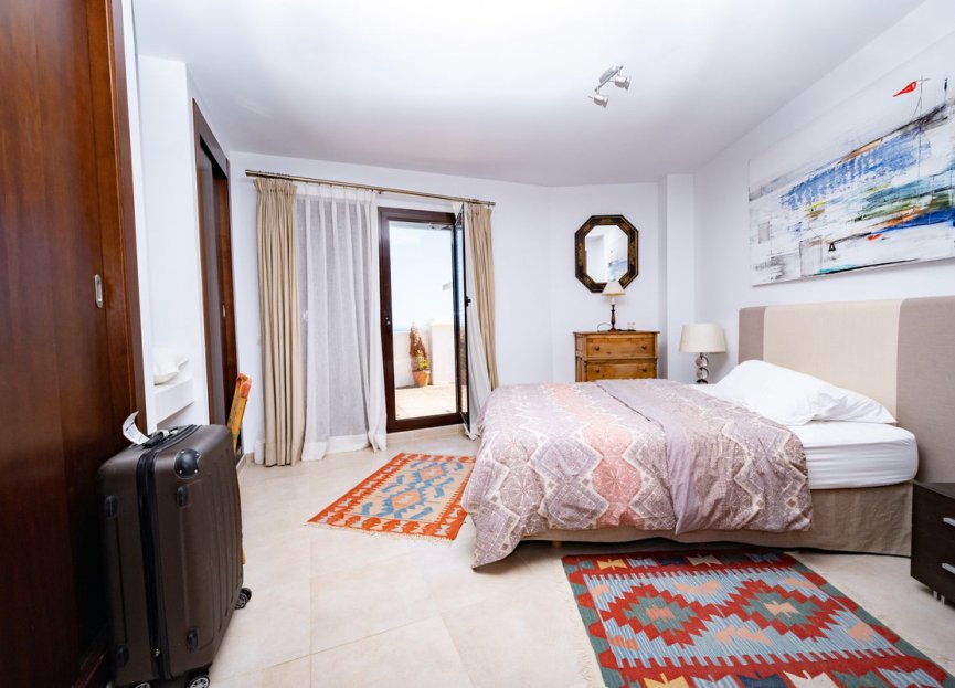 Reventa - Apartment - Penthouse - Marbella - Altos de los Monteros