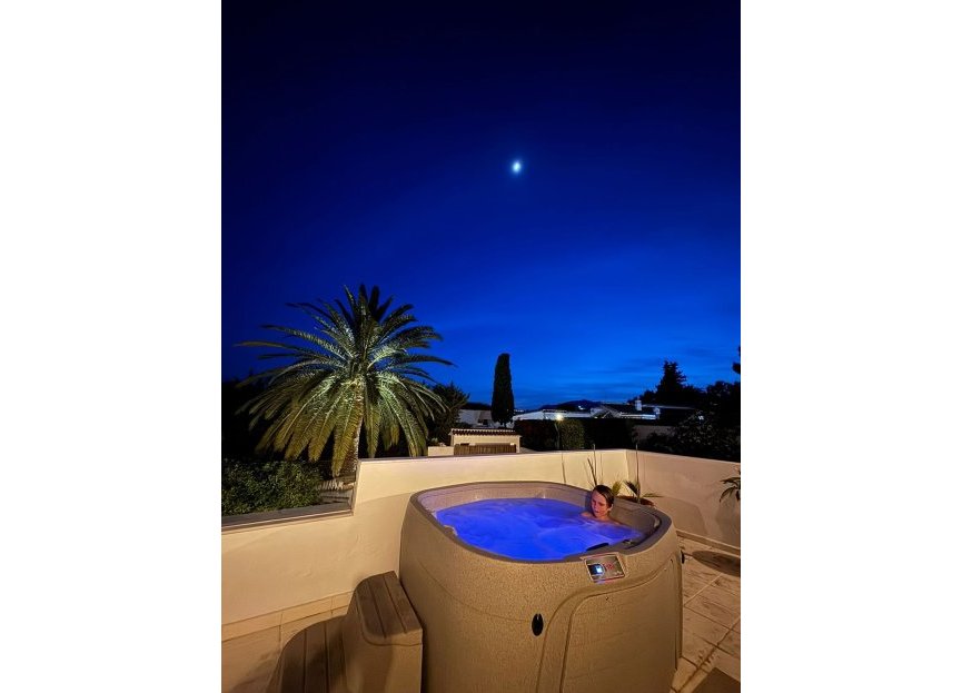 Resale - House - Detached Villa - Benahavís - La Quinta