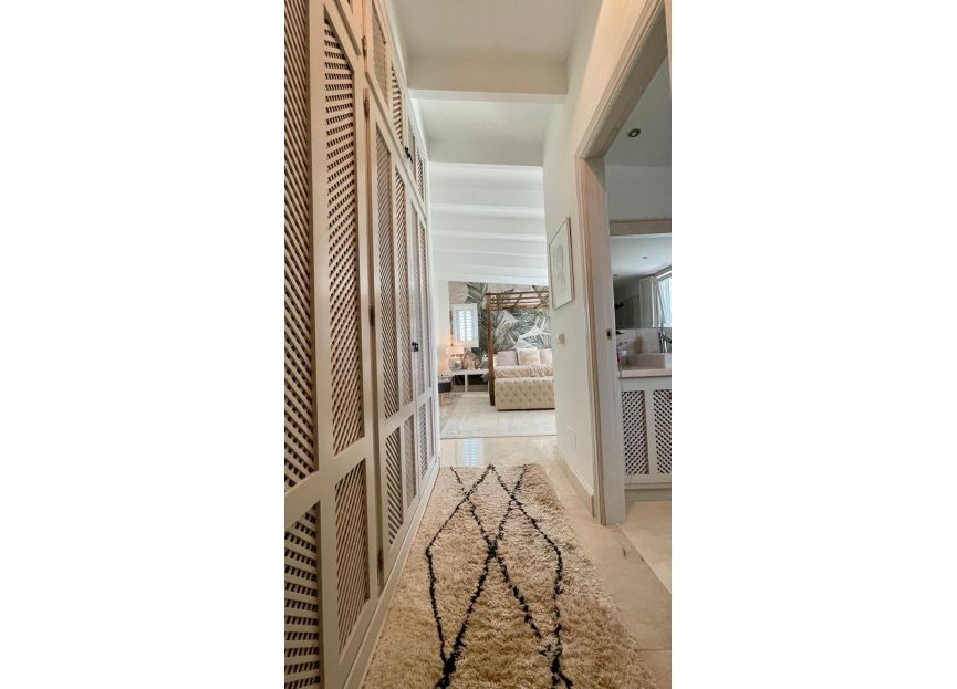 Resale - House - Detached Villa - Benahavís - La Quinta