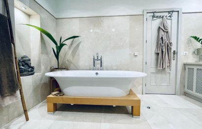 Resale - House - Detached Villa - Benahavís - La Quinta