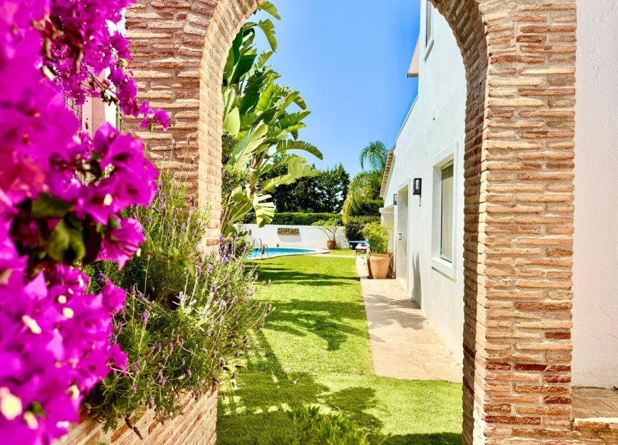 Resale - House - Detached Villa - Benahavís - La Quinta