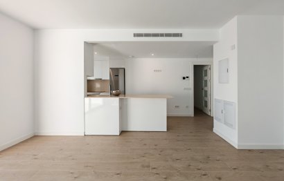 Resale - Apartment - Middle Floor Apartment - Estepona - Estepona Centro