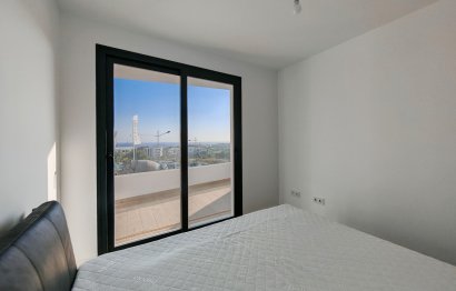 Resale - Apartment - Middle Floor Apartment - Estepona - Estepona Centro