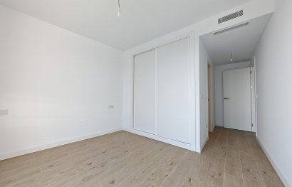 Resale - Apartment - Middle Floor Apartment - Estepona - Estepona Centro