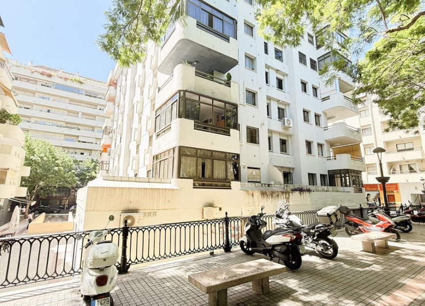 Resale - Apartment - Middle Floor Apartment - Marbella - Marbella Centro