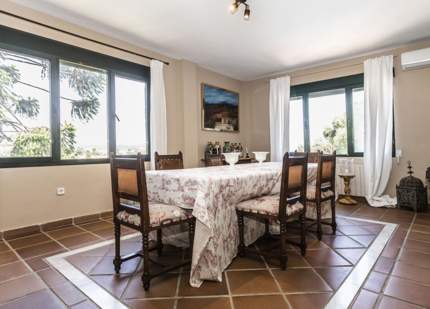 Reventa - House - Detached Villa - Sotogrande