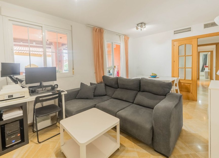 Resale - Apartment - Middle Floor Apartment - Benalmádena - Benalmadena Centro