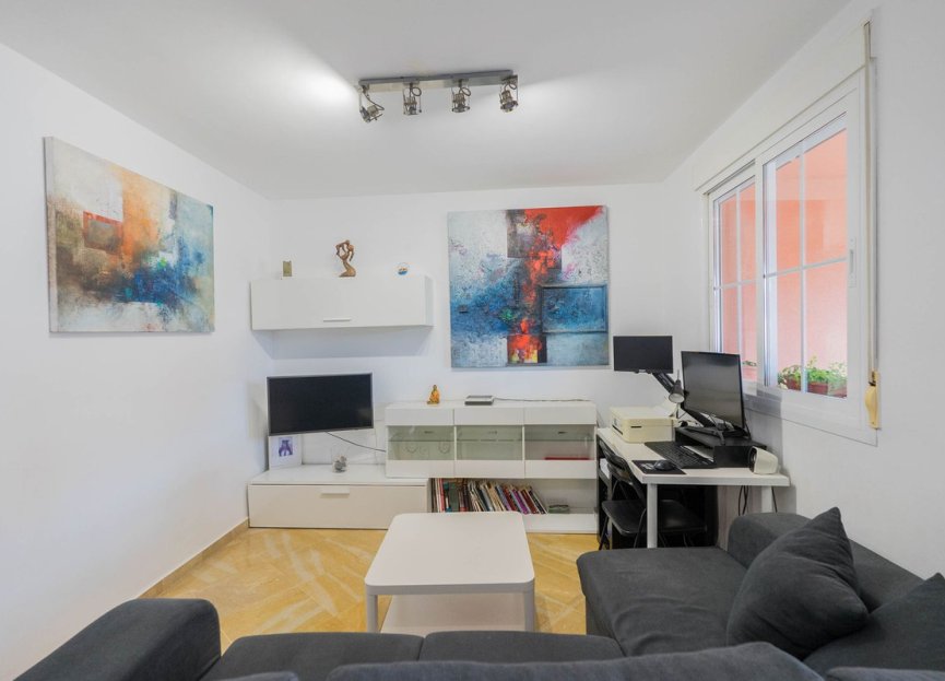 Resale - Apartment - Middle Floor Apartment - Benalmádena - Benalmadena Centro