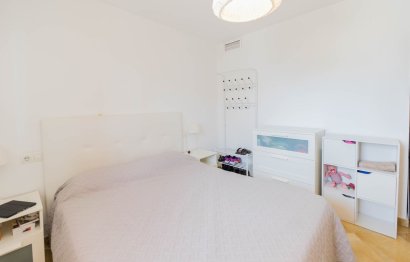 Resale - Apartment - Middle Floor Apartment - Benalmádena - Benalmadena Centro