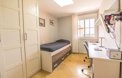 Resale - Apartment - Middle Floor Apartment - Benalmádena - Benalmadena Centro