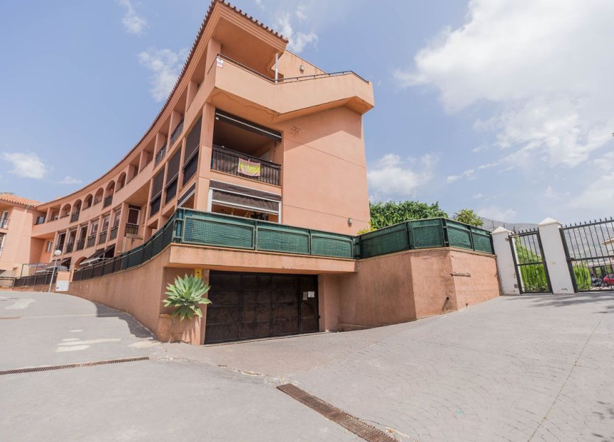 Resale - Apartment - Middle Floor Apartment - Benalmádena - Benalmadena Centro