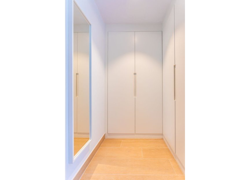 Resale - Apartment - Middle Floor Apartment - Fuengirola - Fuengirola Centro