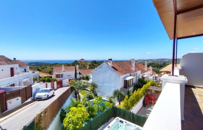 Reventa - House - Semi-Detached House - Casares - Casares Centro