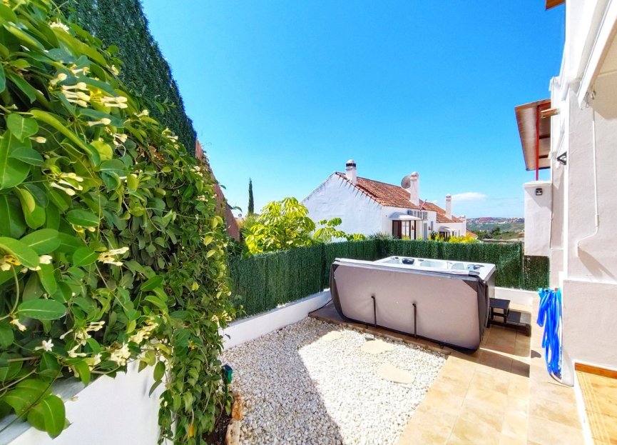 Reventa - House - Semi-Detached House - Casares - Casares Centro