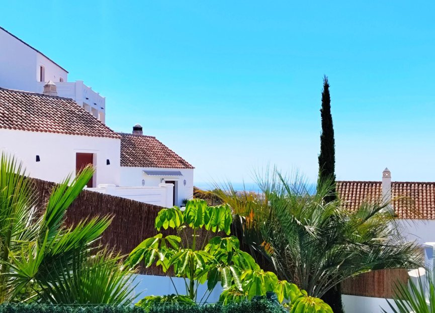 Reventa - House - Semi-Detached House - Casares - Casares Centro