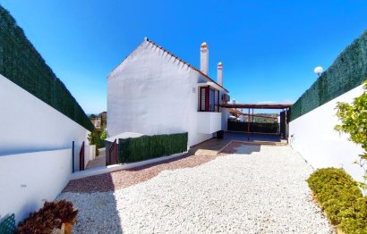 Reventa - House - Semi-Detached House - Casares - Casares Centro