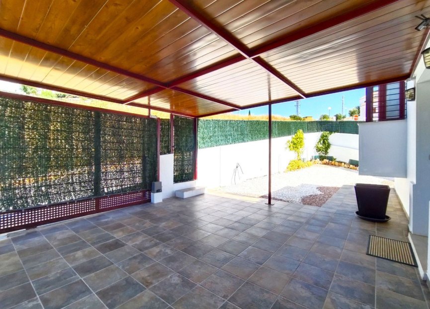 Reventa - House - Semi-Detached House - Casares - Casares Centro