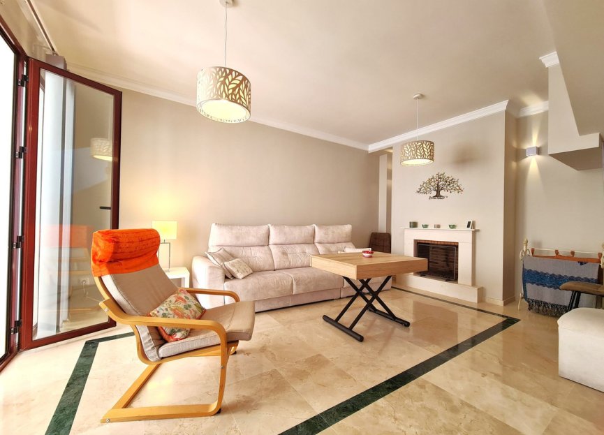 Reventa - House - Semi-Detached House - Casares - Casares Centro