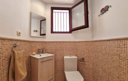 Reventa - House - Semi-Detached House - Casares - Casares Centro