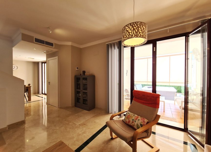 Reventa - House - Semi-Detached House - Casares - Casares Centro