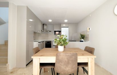 Reventa - House - Semi-Detached House - Casares - Casares Centro