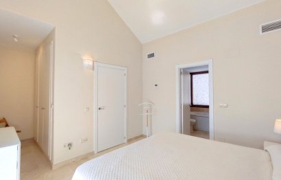 Reventa - House - Semi-Detached House - Casares - Casares Centro