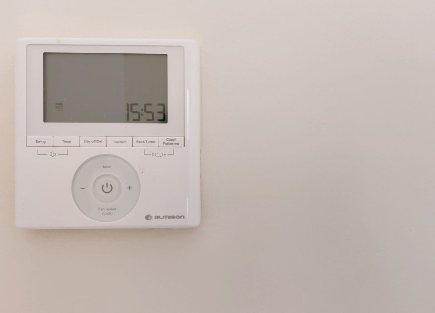 Reventa - House - Semi-Detached House - Casares - Casares Centro