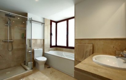 Reventa - House - Semi-Detached House - Casares - Casares Centro