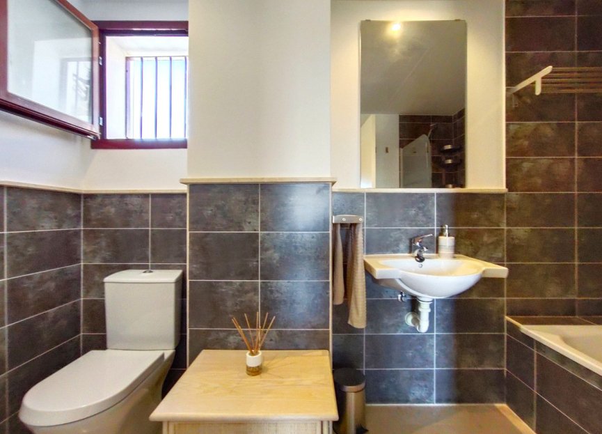 Reventa - House - Semi-Detached House - Casares - Casares Centro