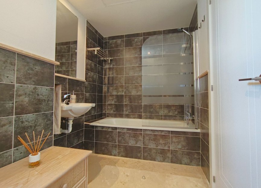 Reventa - House - Semi-Detached House - Casares - Casares Centro