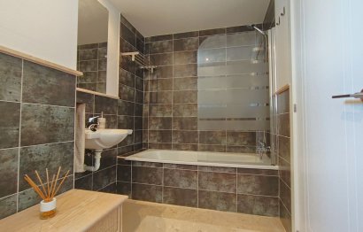 Reventa - House - Semi-Detached House - Casares - Casares Centro