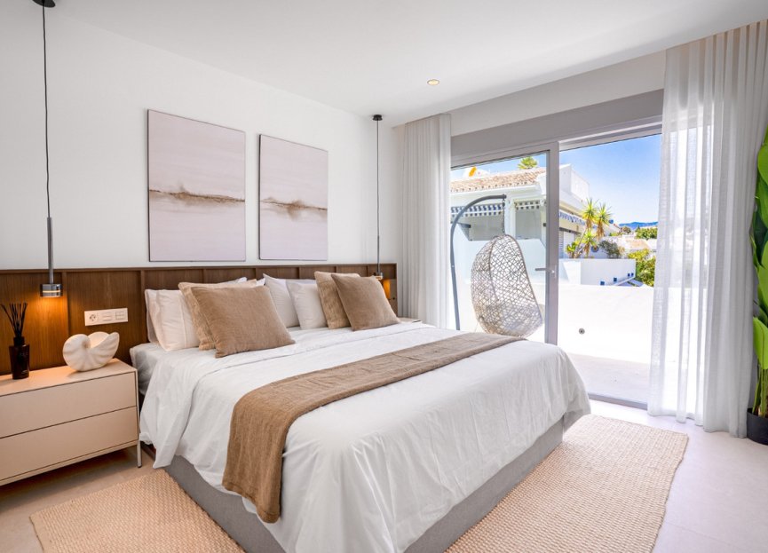 Resale - Apartment - Penthouse - Marbella - Nueva Andalucia