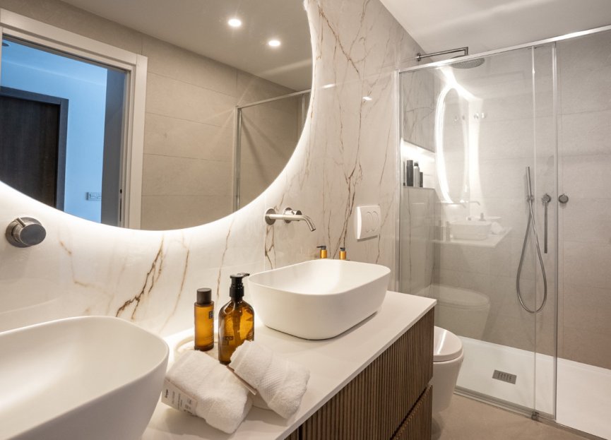 Resale - Apartment - Penthouse - Marbella - Nueva Andalucia