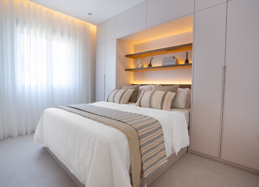 Resale - Apartment - Penthouse - Marbella - Nueva Andalucia