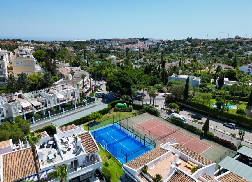 Resale - Apartment - Penthouse - Marbella - Nueva Andalucia
