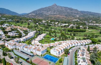Resale - Apartment - Penthouse - Marbella - Nueva Andalucia