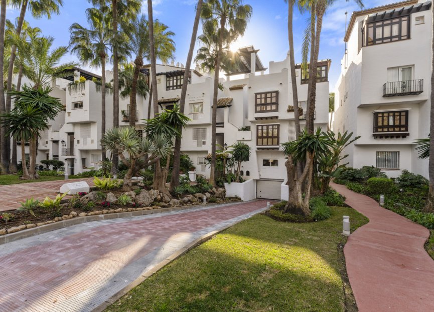 Resale - Apartment - Middle Floor Apartment - Marbella - The Golden Mile