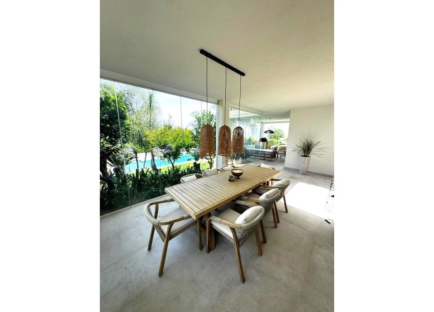 Resale - House - Detached Villa - Marbella - Marbella Centro