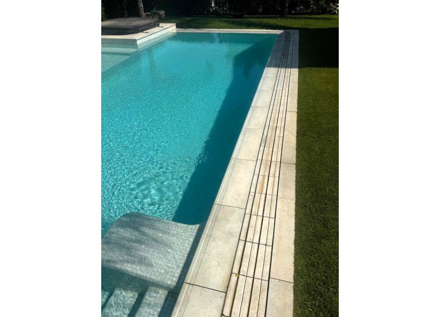 Resale - House - Detached Villa - Marbella - Marbella Centro