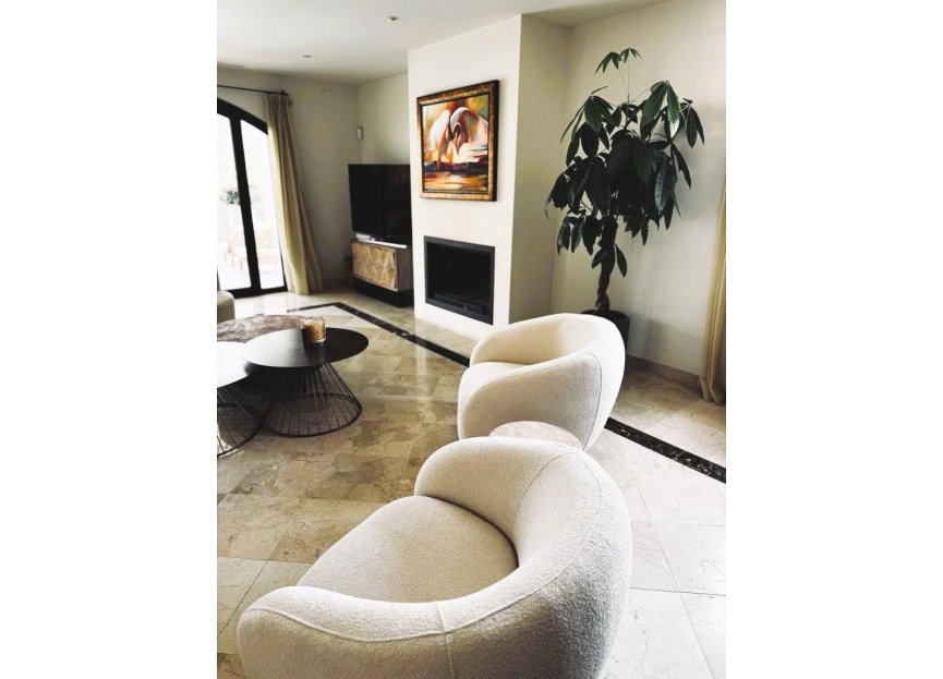 Resale - House - Detached Villa - Marbella - Marbella Centro