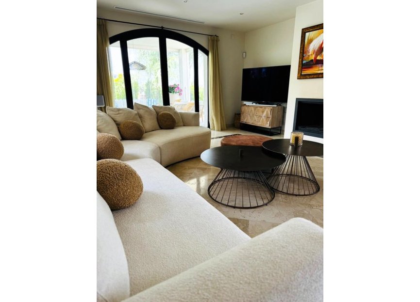 Resale - House - Detached Villa - Marbella - Marbella Centro