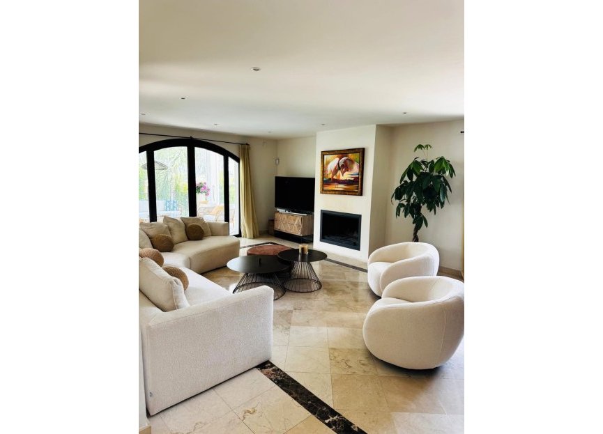 Resale - House - Detached Villa - Marbella - Marbella Centro