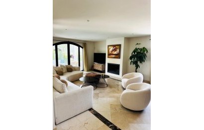 Resale - House - Detached Villa - Marbella - Marbella Centro