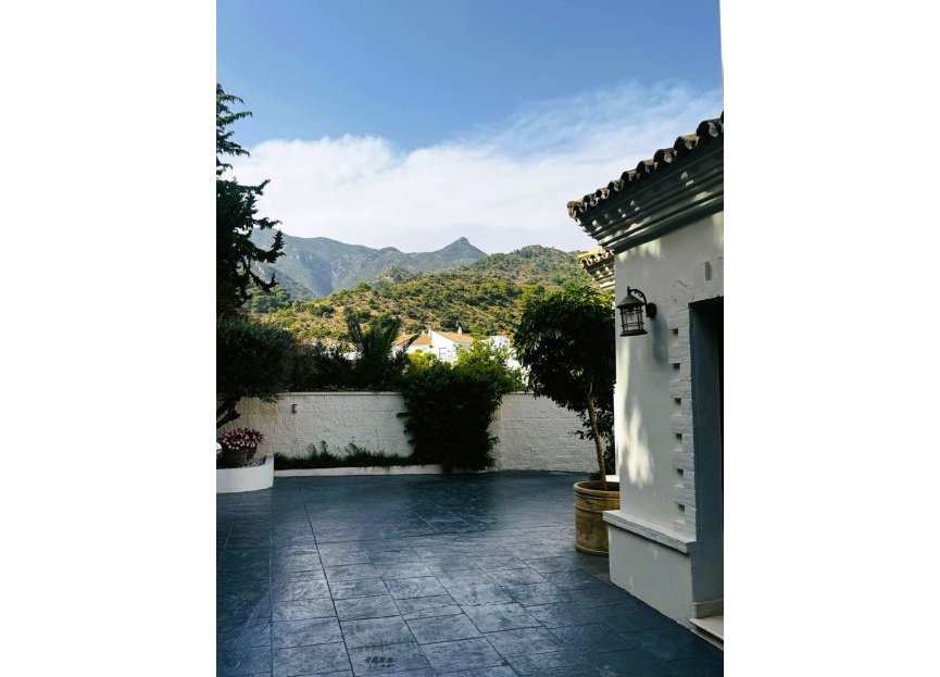 Resale - House - Detached Villa - Marbella - Marbella Centro