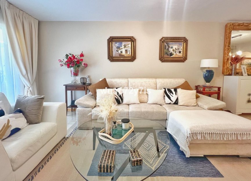 Resale - Ground floor apartment - Marbella - Guadalmina Alta