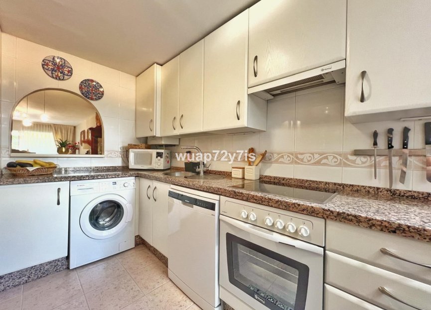 Resale - Ground floor apartment - Marbella - Guadalmina Alta