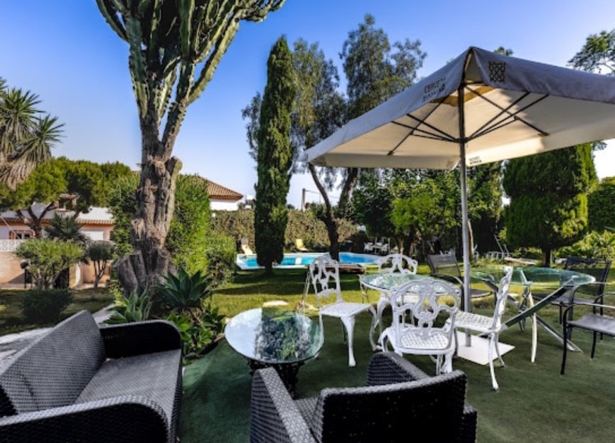 Resale - House - Detached Villa - Marbella - Marbella Centro