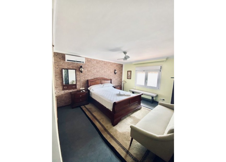 Resale - House - Detached Villa - Marbella - Marbella Centro