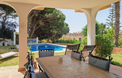 Resale - House - Detached Villa - Elviria